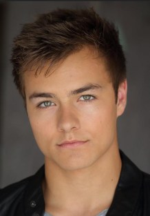 MV5BMjAyMGQ4OGUtOThjNy00NTg4LTkwNzQtYzdiYTczYmY5ZWYzXkEyXkFqcGdeQXVyMzA5ODc1MTQ@._V1_